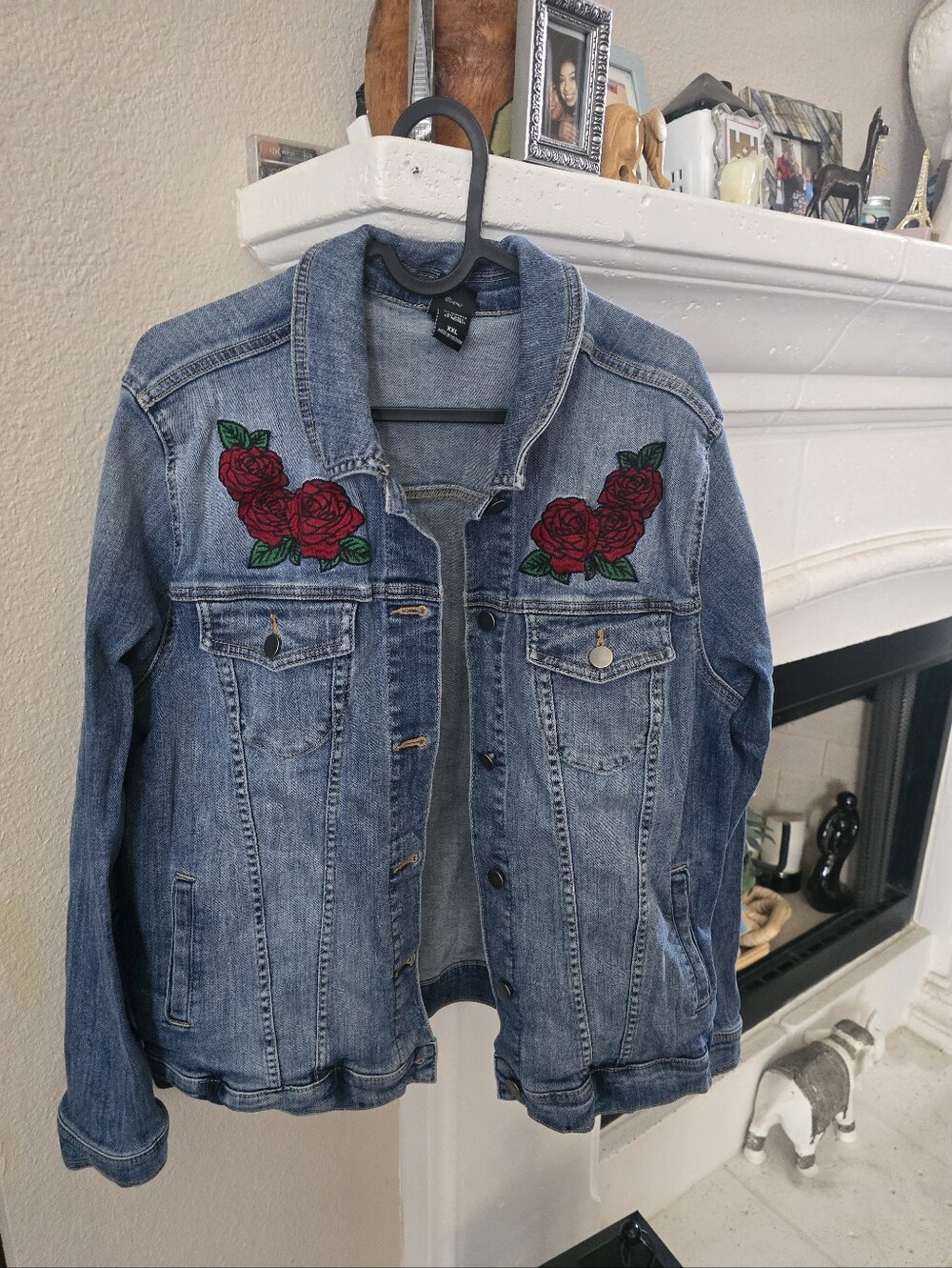 Disney Women's Blue Denim Jacket with Red Rose Patch Embroidery XXL